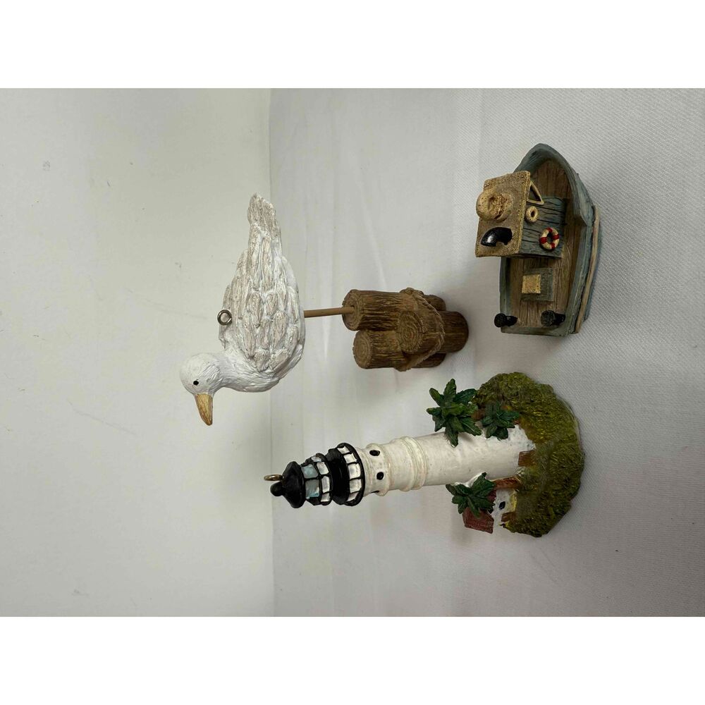 Miniature Set White‎ Seagull Lighthouse Boat Model China Figurine Ornaments